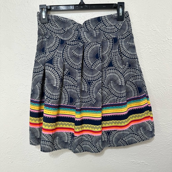 Blue Rain Pleated Floral Mini Skirt Size M - Picture 4 of 5